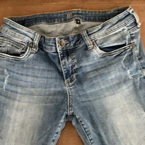 KUT size 4 boyfriend jeans light distressed  medium light washe Style SP017MB8
